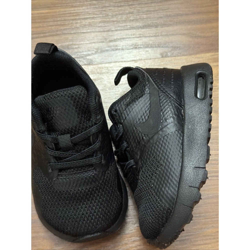 Nike Air max Tavas TD Baby Toddler Boys 4C Black Athletic Shoes EUC